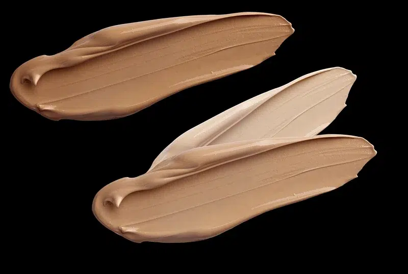 foundation background image for What Makes A Luxury Foundation Perform Differently section